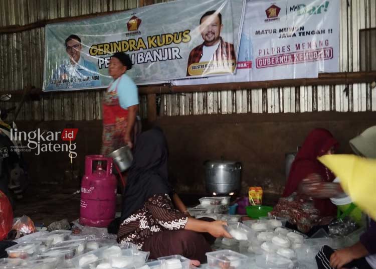 Gerak Cepat Bantu Korban Banjir Dpc Gerindra Kudus Dirikan Dapur Umum