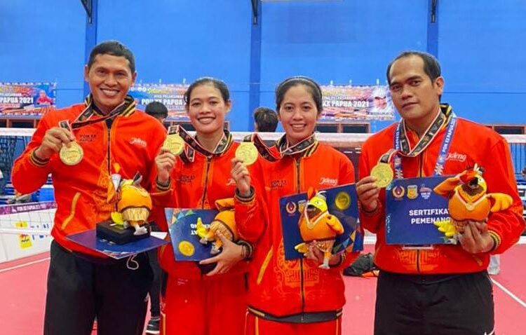 SABET MEDALI: Atlet sepak takraw Jepara dalam PON Papua 2021 berhasil menorehkan prestasi. (ISTIMEWA/LINGKARJATENG.ID)