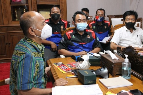 AUDIENSI: Bupati Jepara saat audiensi dengan KGMJ di Ruang Vidcon Bupati pada 19 Oktober 2021. (ISTIMEWA/LINGKARJATENG.ID)