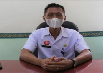 MENJELASKAN: Kepala BKD Heru Eko Wiyono memberikan keterangan. (LILIK YULIANTORO/LINGKARJATENG.ID)