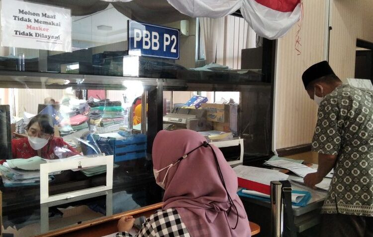 Target PBB di Kudus Terlampaui, Berkat Program Penghapusan Denda 25 ILUSTRASI: Loket pembayaran PBB di Kabupaten Kudus. (ANTARA/LINGKARJATENG.ID)