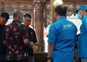 UNGKAP KASUS: BNN Provinsi saat gelar kasus peredaran narkotika di Jepara dan sekaligus menyampaikan akan berkomitmen membantu pembentukan BNNK di Jepara, belum lama ini. (ADHIK KURNIAWAN/LINGKARJATENG.ID)