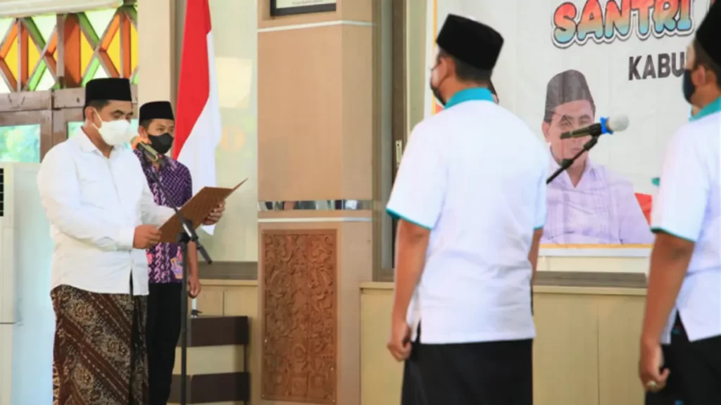 Wakil Gubernur Jawa Tengah Taj Yasin Maimoen saat menghadiri Pelantikan Pengurus Santri Gayeng Nusantara Kabupaten Tegal