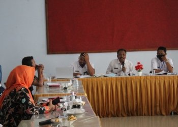 BPD Kecamatan Banjarejo Desak Transparansi Penjaringan Perangkat Desa 27 ASPIRASI: Paguyuban BPD tengah beaudiensi dengan Camat Banjarejo di gedung aula lantai dua Kecamatan Banjarejo, Blora, Rabu (24/11). (Lilik Yulianto / Lingkarjateng.id)
