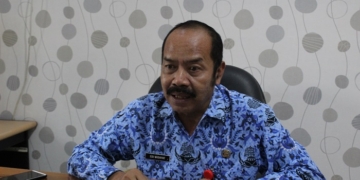 PUTAR OTAK: Edy Widayat kepala Dinkes membocorkan terobosan untuk meningkatkan capaian vaksinasi pada lansia, kamarin. (Lilik Yuliantoro / Lingkarjateng.id)