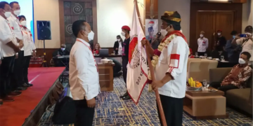 Kiri Ketua Gema Puan Kota Semarang Rudi, Kanan Ketua Umum Gema Puan Ridwan, pada Acara deklarasi Puan Maharani Next Presiden 2024, Rezanda Akbar D/Lingkar.co