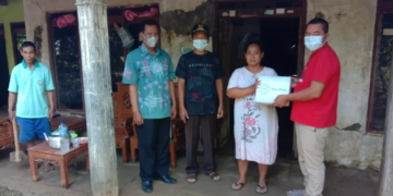 Wujud Kasih: Pemberian Bantuan Sembako Kepada Warga Yang Terdampak Banjir Bandang