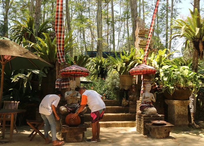DUPLIKASI PULAU BALI: Tempat Wisata Udara Yoga Desa Ngabul, Kecamatan Tahunan, Kabupaten Jepara yang menyuguhkan destinasi wisata dengan nuansa kampung mirip Bali. (Adhik Kurniawan / Lingkarjateng.id)