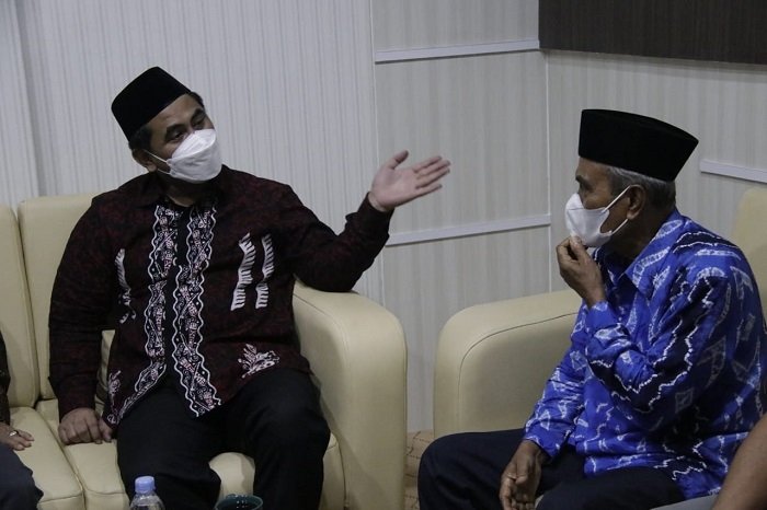 Dukung Kafilah Jateng, Taj Yasin Beri Kabar Gembira untuk Pengajar Keagamaan 25 PERHATIAN: Wakil Gubernur Jawa Tengah, Taj Yasin Maimoen saat memberikan dukungan kepada Kafilah Jawa Tengah yang akan turut berpartisipasi dalam MTQ V Korpri 2021, Sabtu (13/11). (Dok. Humas Jateng / Lingkarjateng.id)