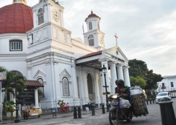 ILUSTRASI: Potret jalan di Kota Lama Semarang, salah satu ikon wisata Ibu Kota Jawa Tengah. (Dinda Rahmasari/Lingkarjateng.id)