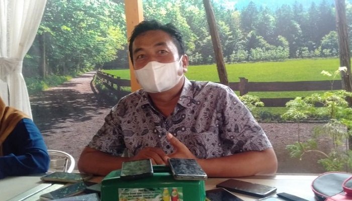 PPKM Level 3 Diprediksi Tidak Mengganggu Pariwisata di Jateng 25 OPTIMISTIS: Wakil Ketua Asita Jateng Daryono saat memberikan keterangan kepada wartawan di Solo, Kamis (2/12). (Antara / Lingkarjateng.id)