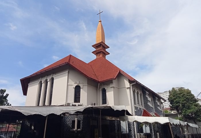 ILUSTRASI - Gereja Katedral Semarang yang menjadi tempat ibadah umat Katolik. (Dinda Rahmasari / Lingkarjateng.id)