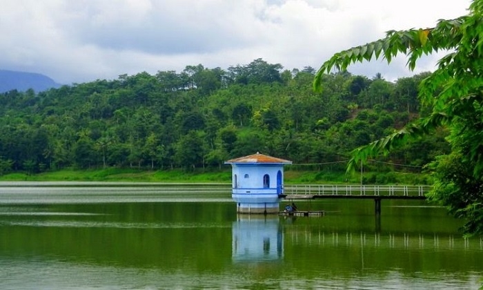 Libur Nataru, Objek Wisata di Pati Tetap Buka 25 MENARIK: Keindahan objek wisata Waduk Gunung Rowo, di Kecamatan Tlogowungu, Pati. (Istimewa / Lingkarjateng.id)