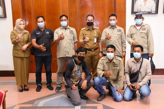 KOMPAK: Ikatan Jurnalis Televisi (IJTI) Muria Raya bersama Dinas Komunikasi dan Informatika (Diskominfo) Kabupaten Kudus mengadakan lomba video pendek dengan tema “Kudus Bangkit dari Pandemi”. (Nailin RA / Lingkarjateng.id)