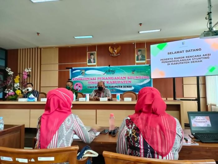 RAKOR: Rapat Koordinasi (Rakor) Penanganan Stunting bertempat di ruang pertemuan Bappeda Litbang Demak, Rabu (8/12). (Istimewa / Lingkarjateng.id)