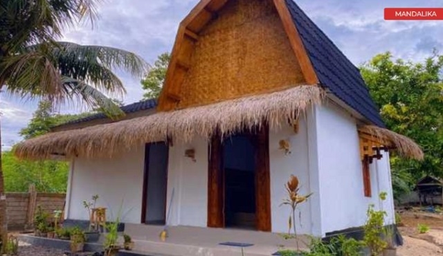 UNIK: Salah satu rumah yang fungsinya diubah oleh Kementerian PUPR yang menjadi penginapan untuk menyambut berlangsungnya Motogp di Mandalika, Lombok, NTB. (Istimewa/Lingkarjateng.id)