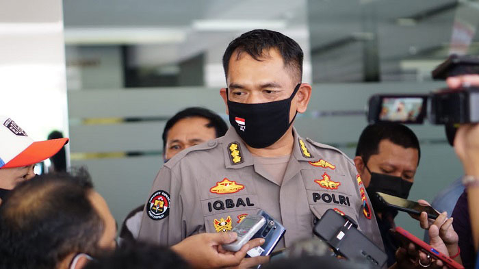 Jebakan Listrik Telan Korban Jiwa, Polda Jateng: Bisa Dipidanakan 25 MENJELASKAN: Kepala Bidang (Kabid) Humas Polda Jawa Tengah, M Iqbal Alqudusy saat menjelaskan kepada awak media. (Dok. Humas/Lingkarjateng.id)