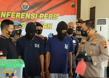 KONFERENSI PERS: Polres Demak mengungkap kasus pembegalan berpistol di Demak, Selasa (25/1). (Dok. Humas Polres Demak/Lingkarjateng.id)