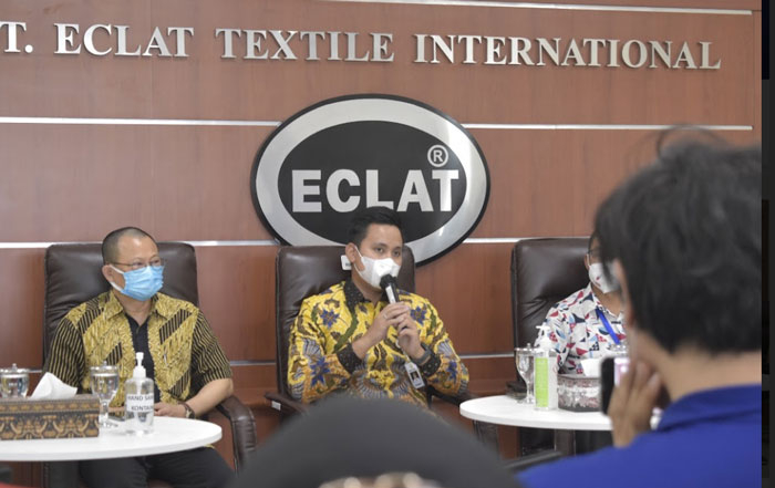 TEGAS: Bupati Kendal, Dico Ganinduto (tengah) saat meminta Perusahaan di KIK untuk memaksimalkan potensi karyawan asli Kendal. (Unggul Priambodo/Lingkarjateng.id)