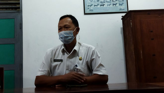 MENJELASKAN: Kabid Prasarana dan Sarana (PSP) Kabupaten Pati, Sugiharto saat ditemui belum lama ini. (Aziz Afifi/Lingkarjateng.id)