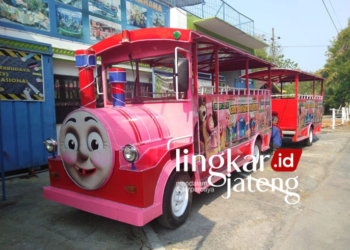 LUCU: Salah satu model kereta odong-odong yang banyak dipasarkan di marketplace. (Istimewa/Lingkarjateng.id)