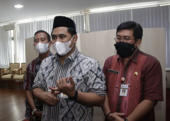 Wakil Gubernur Jawa Tengah, Taj Yasin Maimoen saat menjelaskan di hadapan awak media. (Istimewa/Lingkarjateng.id)