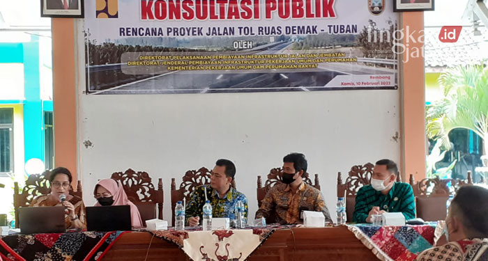 KOORDINASI: Konsultasi publik rencana proyek jalan tol ruas Demak–Tuban di Kantor Kecamatan Rembang.