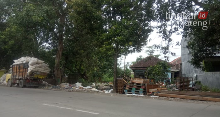 DLH Pati Gencarkan Program Bank Sampah untuk Kurangi Sampah 25 Bank sampah induk di Ngembleb, Kutoharjo, Kecamatan Pati, Kabupaten Pati.