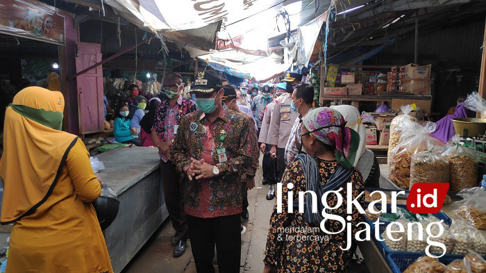 Relokasi Pasar Tuai Protes, Bupati Rembang: Pedagang Terus Terprovokasi 25 Bupati Rembang