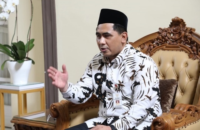 MENJELASKAN: Wakil Gubernur Jawa Tengah, Taj Yasin Maimoen menyampaikan integrasi antara aplikasi umum pemerintah pusat dan daerah dalam rapat Inventarisasi Materi Rancangan Undang-Undang secara virtual, Rabu (2/2). (Dok. Humas Jateng/Lingkarjateng.id)