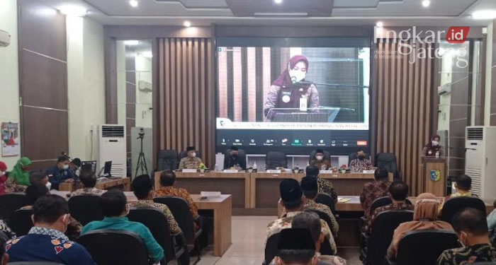 GIAT: Konsultasi publik rancangan awal RKPD Kabupaten Demak tahun 2023, yang dilaksanakan di gedung Gradhika Bina Praja, Kamis (3/2). (Istimewa/Lingkarjateng.id)