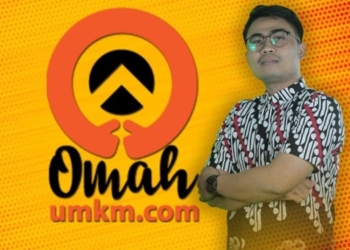 Owner dan logo Omah UMKM Pati