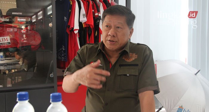 PB Djarum Kudus Incar Medali Emas di German Open 25 MENYAMPAIKAN: Program Director Bakti Olahraga Djarum Foundation, Yoppy Rosimin saat memberikan penjelasan.