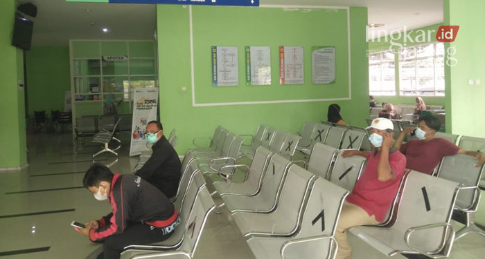 RSUD di Demak Rawat 7 Pasien Baru Covid-19 25 POTRET: Suasana ruang tunggu RSUD Sultan Fatah Demak, Kamis (10/2).