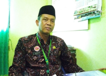 MENJELASKAN: Subkhan, Kasi PD Pontren, Kementerian Agama memberikan keterangan di kantornya.