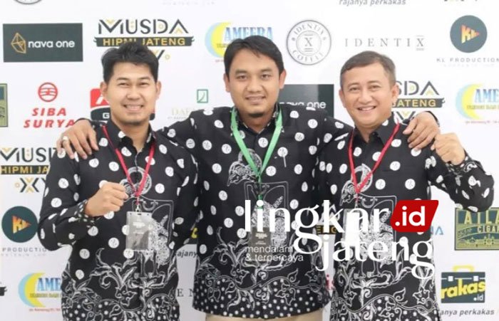 KOMPAK: Pengurus BPC HIPMI Jepara saat Musda HIPMI Jawa Tengah XV. (Muslichul Basid/Lingkarjateng.id)