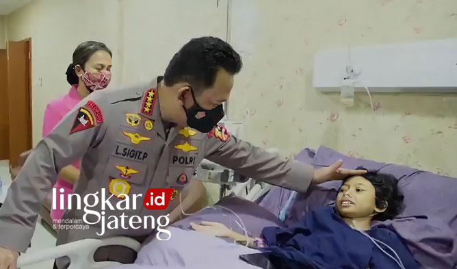 Kapolri Listyo Sigit Wujudkan Impian Bocah Penderita Tumor dari Rembang 25 Kapolri Listyo Sigit