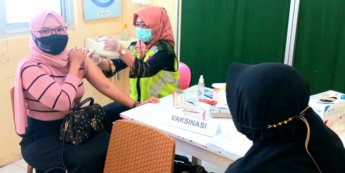 Keluarga Kodim Grobogan Suntik Vaksin Booster 25 Keluarga Kodim Suntik Vaksin Booster