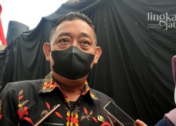 MENJELASKAN: Kepala Dinas Pekerjaan Umum (DPU) Kota Semarang, Sih Rianung saat ditemui. (Dok. Pemkot Semarang/Lingkarjateng.id)