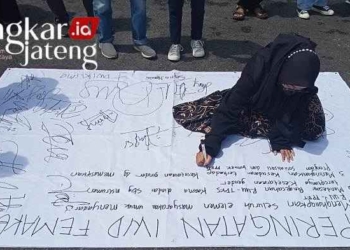 Mahasiswa Demontrasi