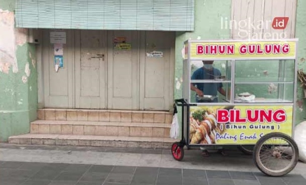 PKL di Kudus Keluhkan Kenaikan Harga Minyak Goreng