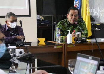 DISKUSI: Pemkab Blora dan pihak UI melaksanakan diskusi bersama tentang peluang kerja sama pembangunan dan tantangan pembangunan daerah ke depan. (Istimewa/Lingkarjateng.id)