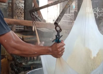 Perajin Tahu di Kudus Keluhkan Harga Kedelai