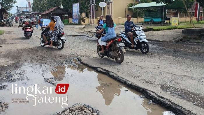 Perbaikan Jalan di Jepara