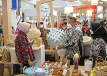 ILUSTRASI: Produk UMKM di Pameran International Handicraft Trade Fair/INACRAFT. (Istimewa/Lingkarjateng.id)