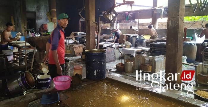 Produsen Tahu Tempe Keluhkan Harga Kedelai