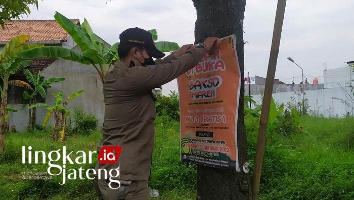 Reklame di Demak