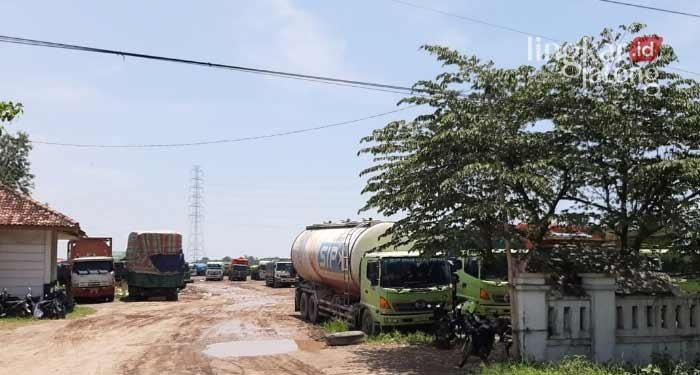 Urai Kemacetan Pati-Rembang, 10 Kantong Parkir Disiapkan 25 Urai Kemacetan Pati-Rembang, 10 Kantong Parkir Disiapkan