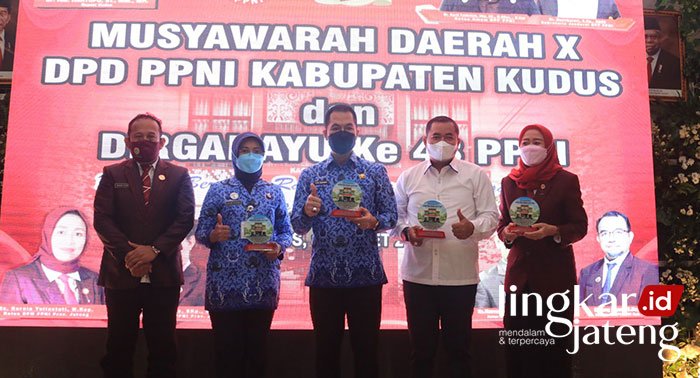 Ketua DPRD Kudus Harapkan Kompetensi Perawat Setara Tenaga Medis Lainnya 25 dprd kudus