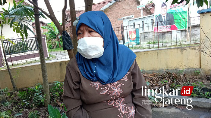 Akses Rumah Warga Kudus Ditutup Tetangga, Sutikah Ingin Ada Mediasi Ulang 25 Akses Rumah Warga Kudus Ditutup Tetangga, Sutikah Ingin Ada Mediasi Ulang